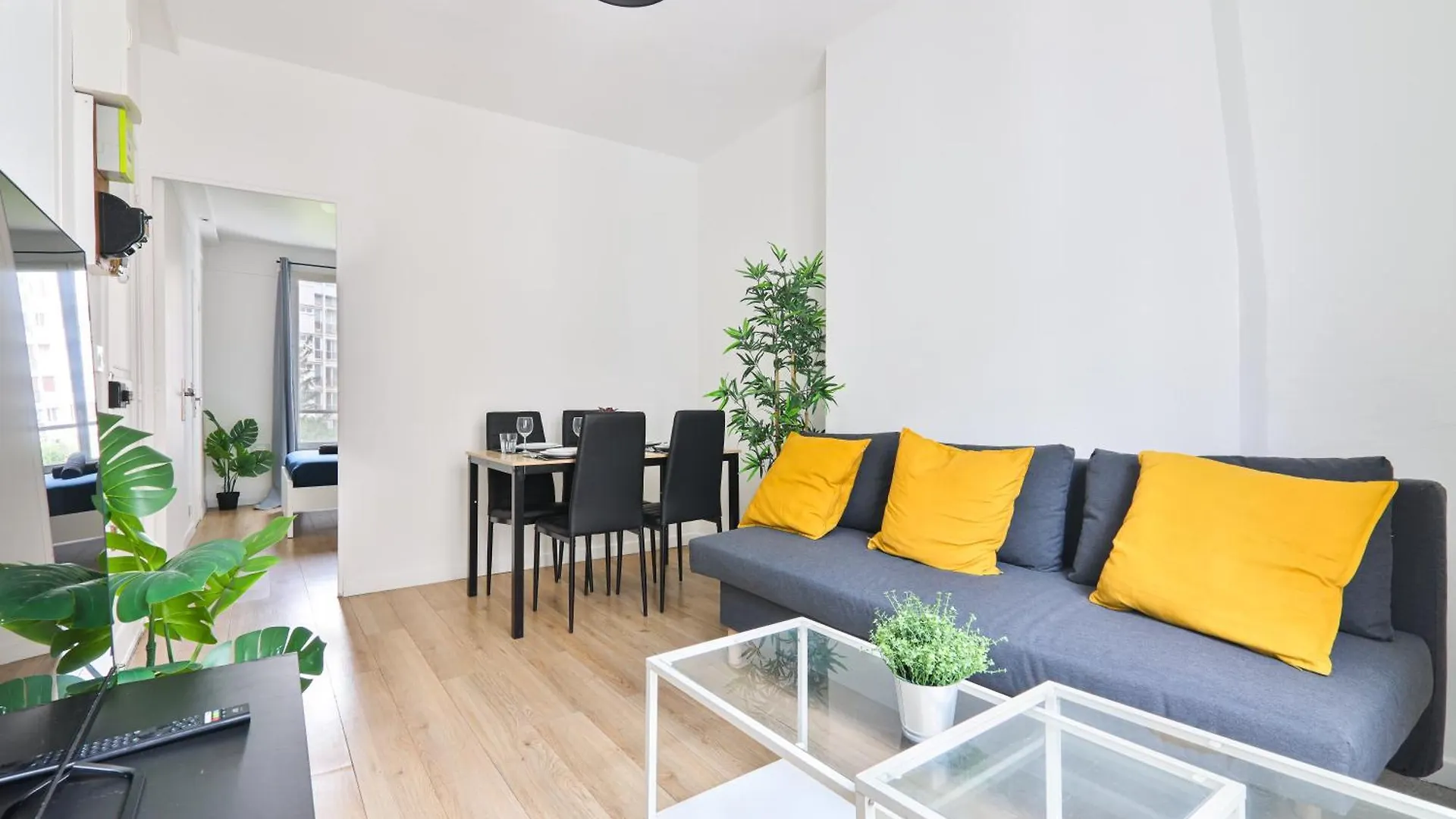 Heart Of Paris-1Br-6P-Tour Eiffel-Free Netflix Apartment  Paris